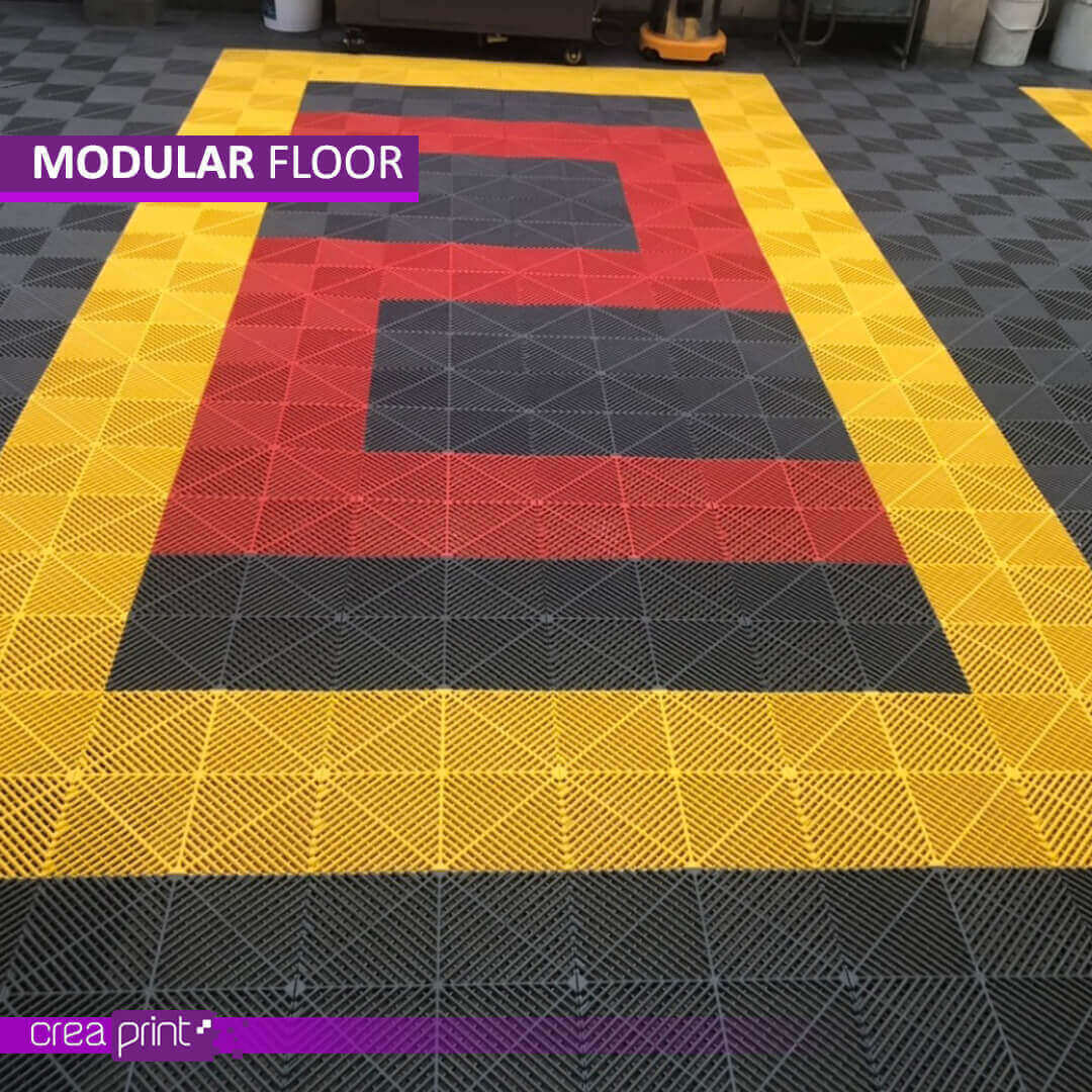 High-quality modular floor mats made from polypropylene with interlocking design, strong drainage, and heavy-load capacity, perfect for wet and high-traffic environments.