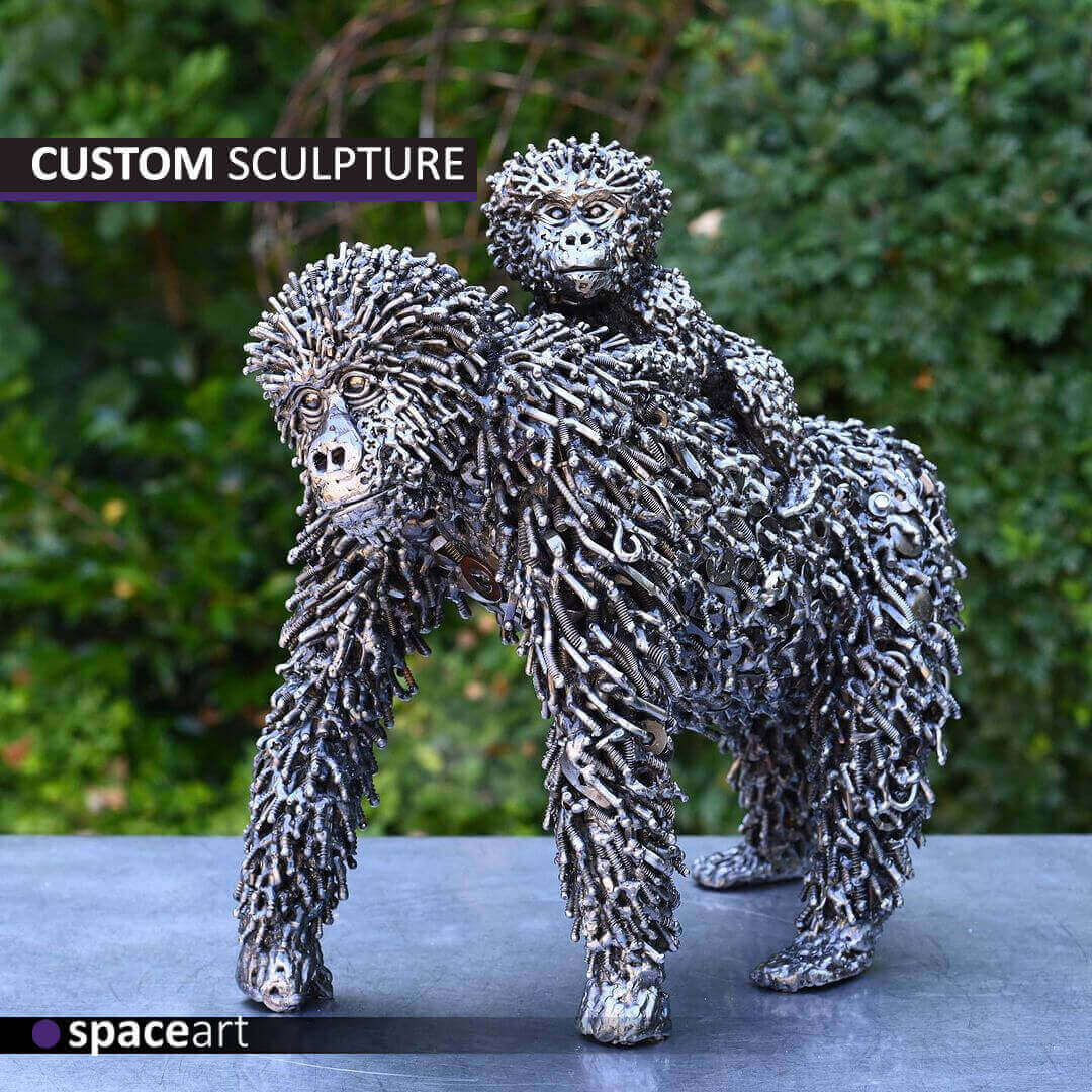Animal sculpture made of metal, handcrafted artistic artwork for home and garden